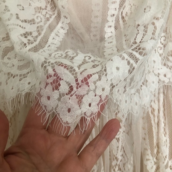 Baltic Born Caroline Lace Off Shoulder White Maxi Dress Size M NWT - Picture 7 of 9